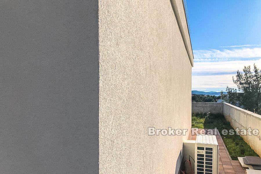 Modern villa with pool and sea view, for sale