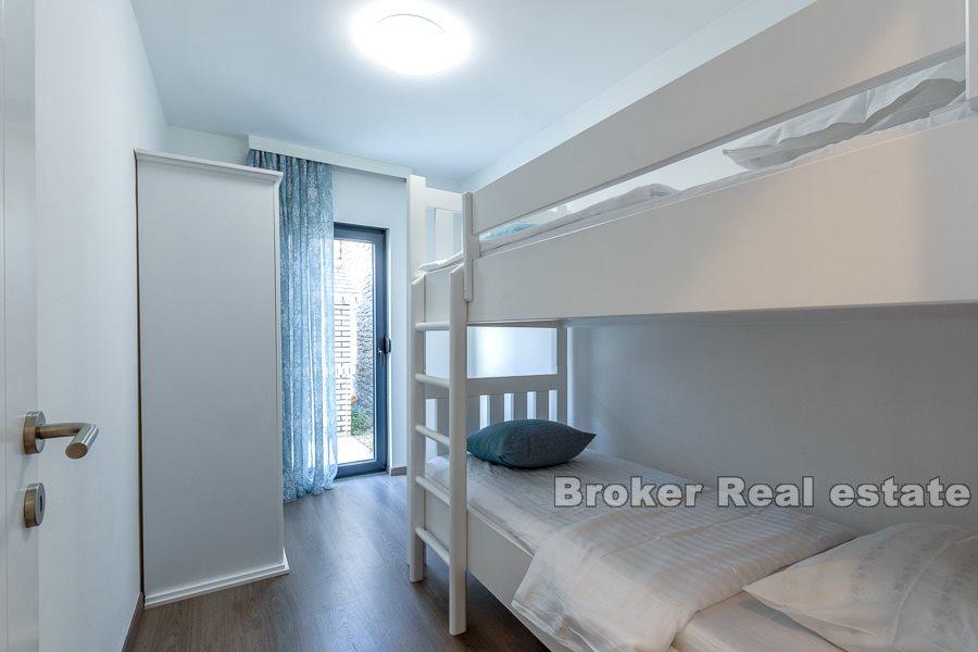 Belle villa avec vue panoramique, à vendre