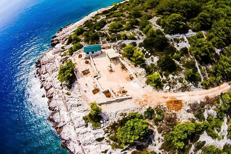 Terreno di costruzione eccezionale con permesso di costruzione valido