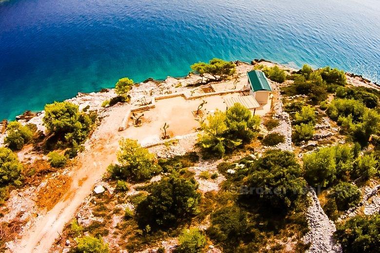 Terrain constructible exceptionnel avec permis de construire valide