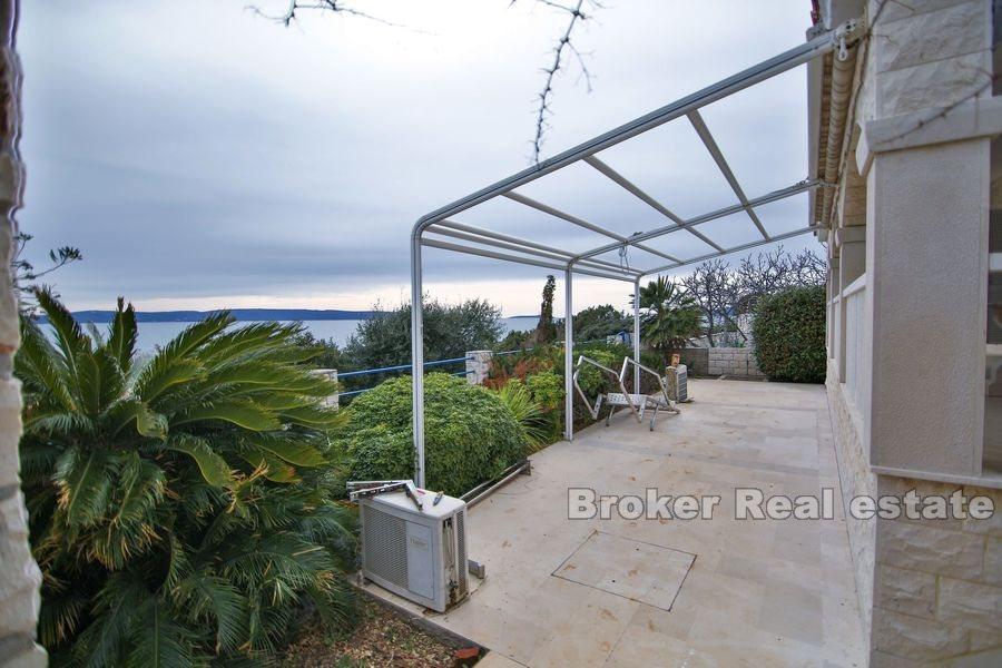 Casa indipendente prima fila al mare