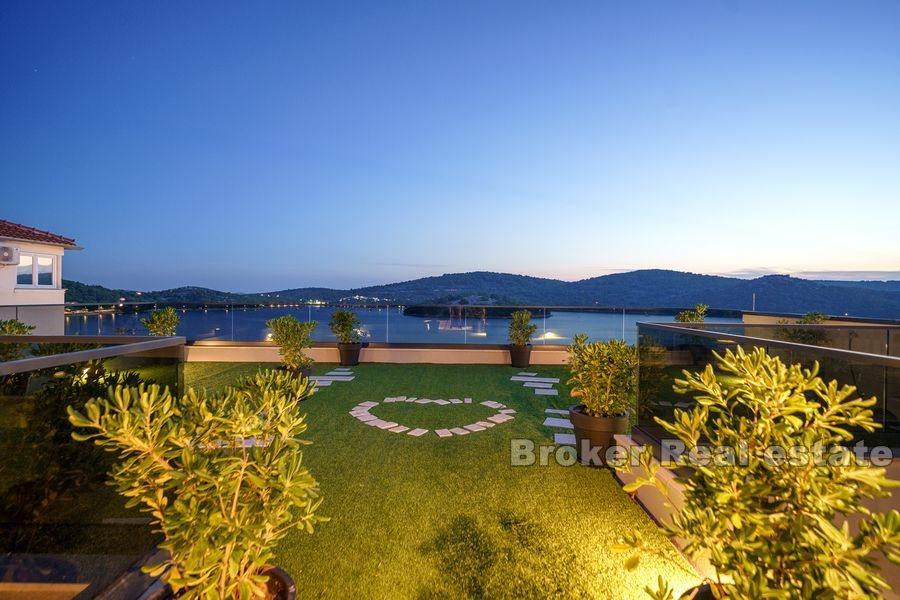 Luxury villa with pool and sea view