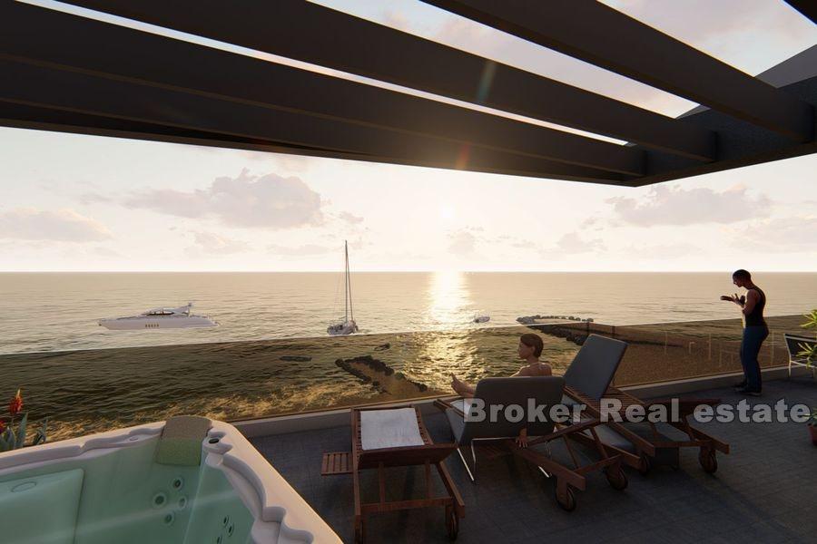 Penthouse première rangée à la mer