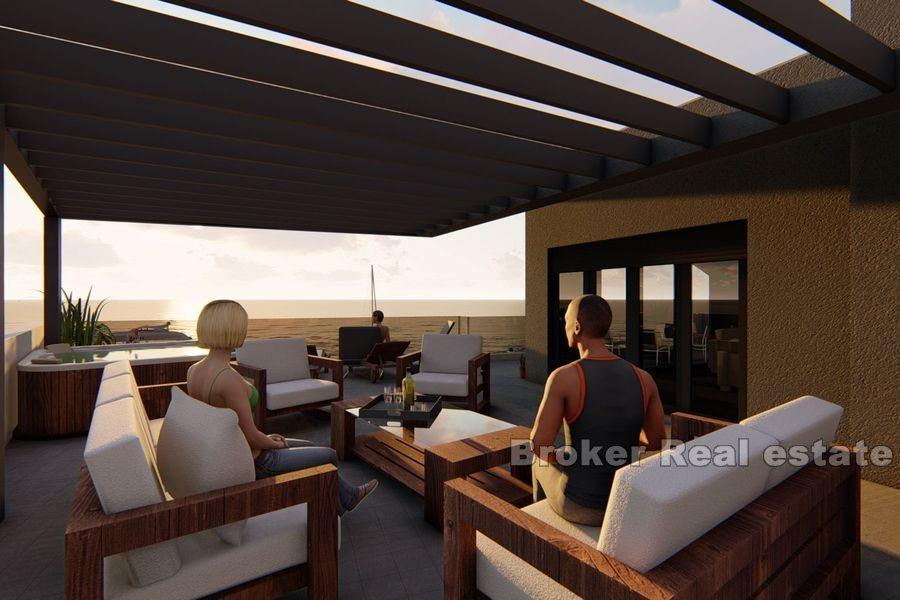 Penthouse première rangée à la mer