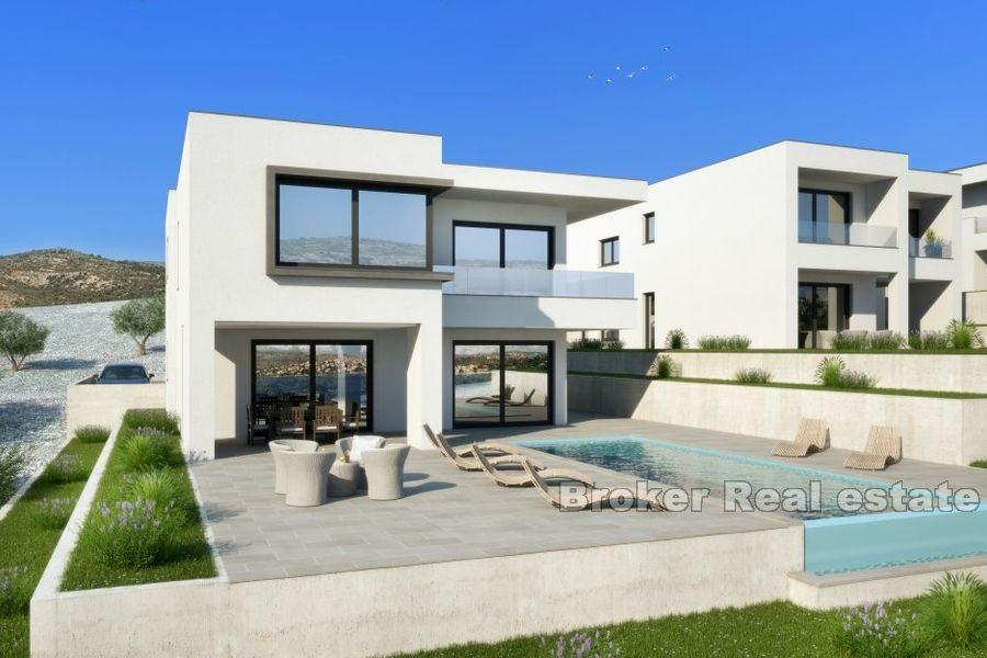 Две современные виллы в стадии строительства