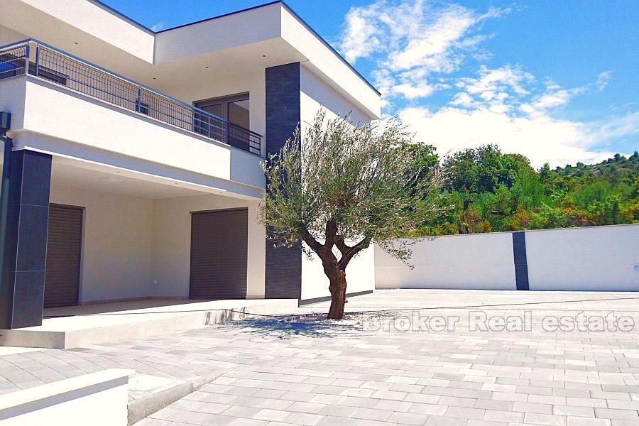 Hus / villa, modern villa med pool