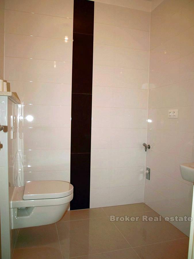 Casa / villa, moderna villa con piscina