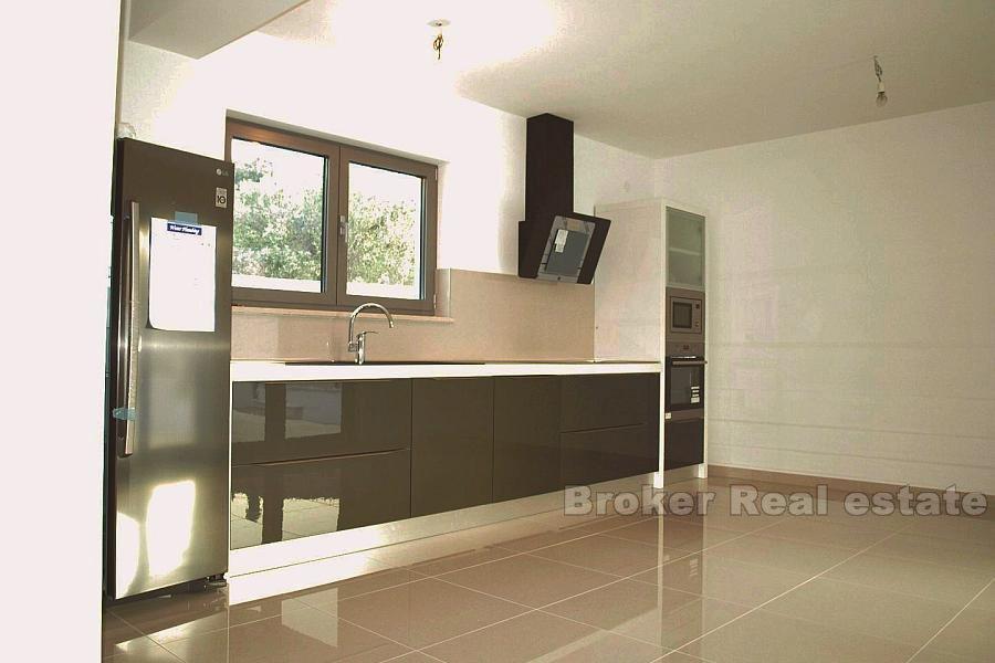Casa / villa, moderna villa con piscina