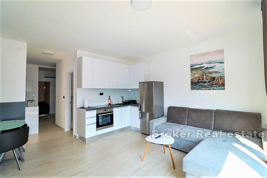 Newly built house with pool and sea view