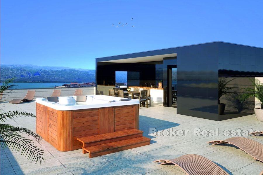 Пентхаус с тремя спальнями, первый ряд от моря