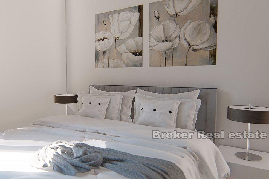 Luxury penthouse, first row to the sea