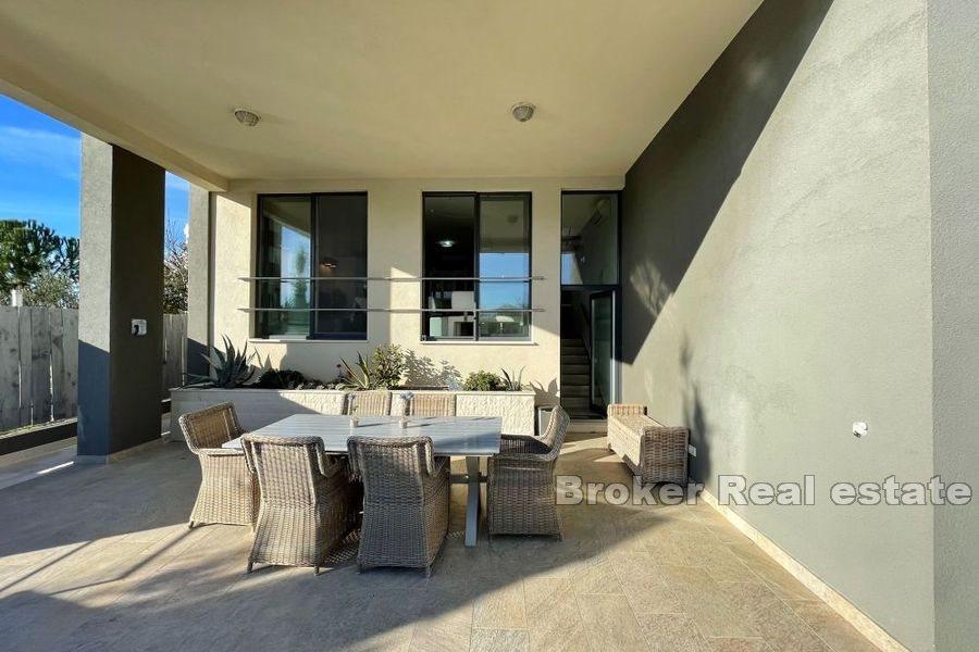 Hus första raden till havet