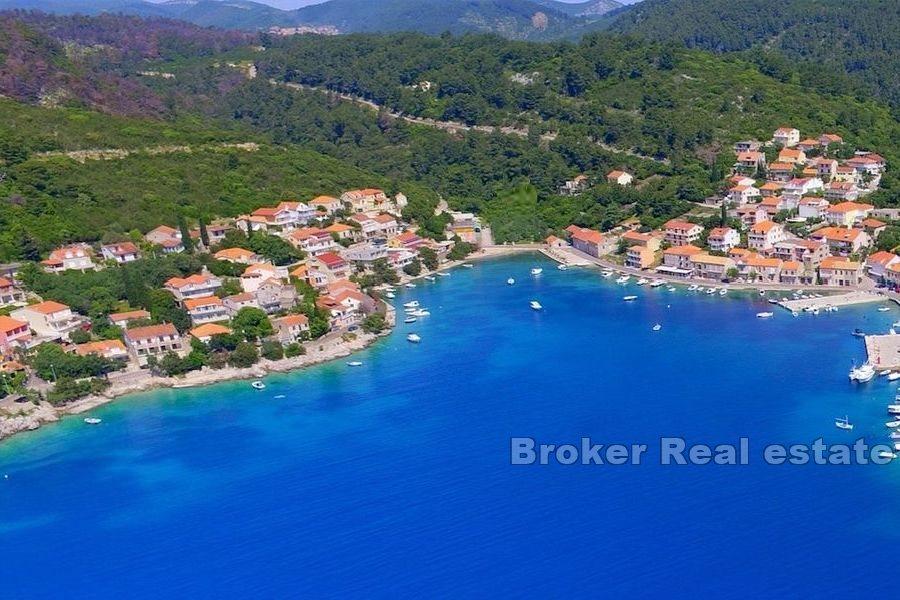 Terrain constructible premier rang face à la mer