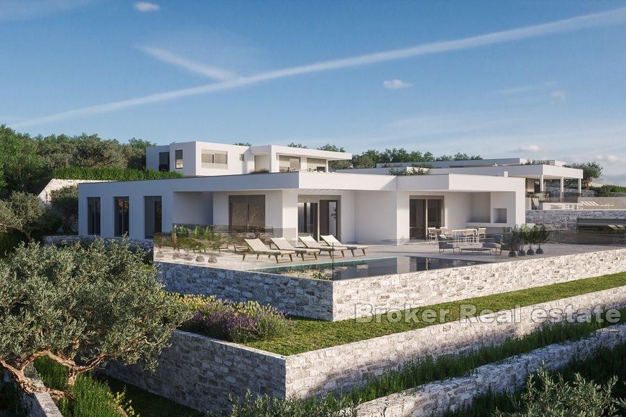 Villa with pool and sea view