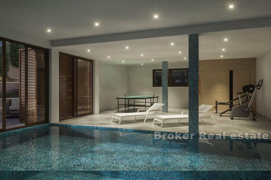 Villa in the first row to the sea