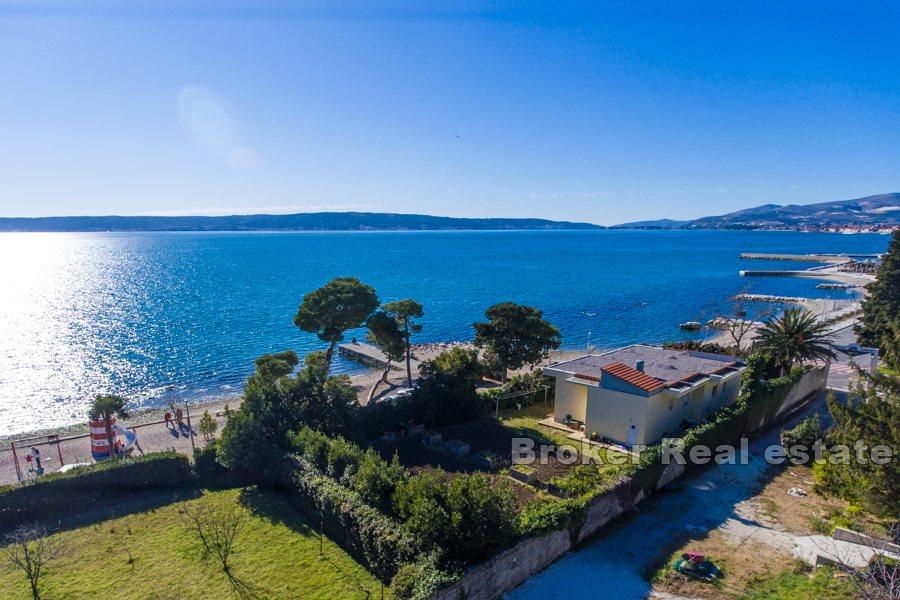 Terreno edificabile con edificio al grezzo in posizione eccezionale