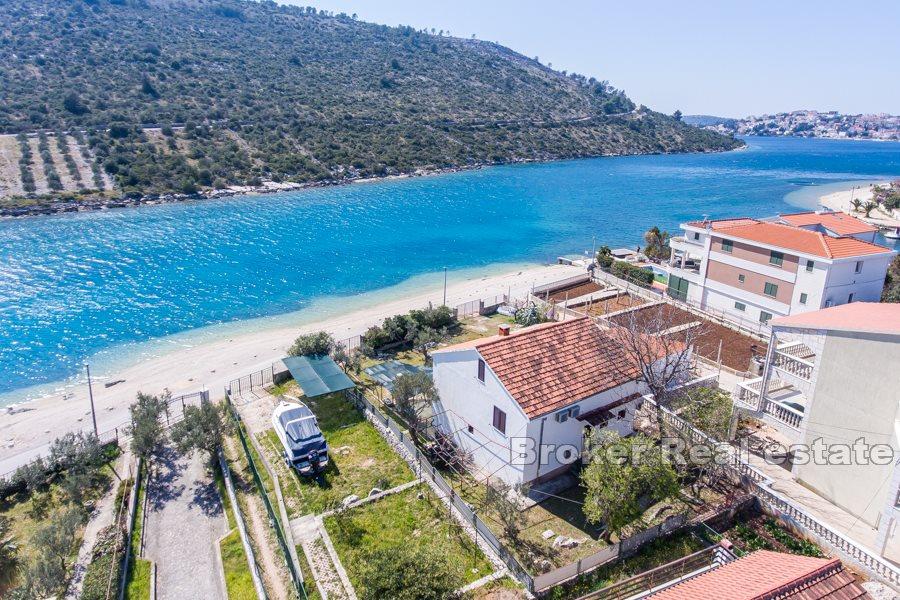 Dům v první řadě k moři, skvělá lokalita