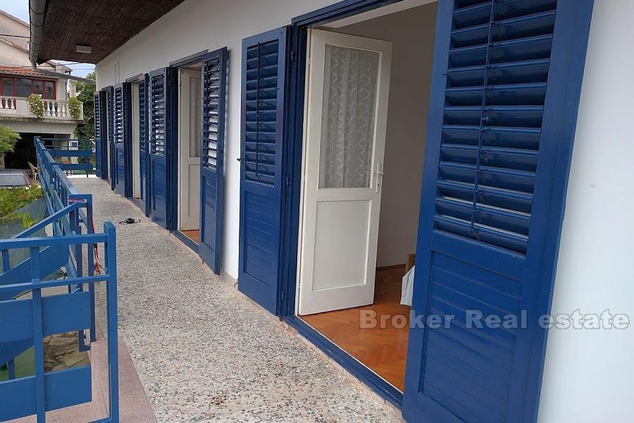 Kuća sa apartmanima