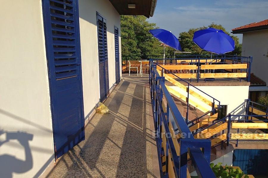 Kuća sa apartmanima