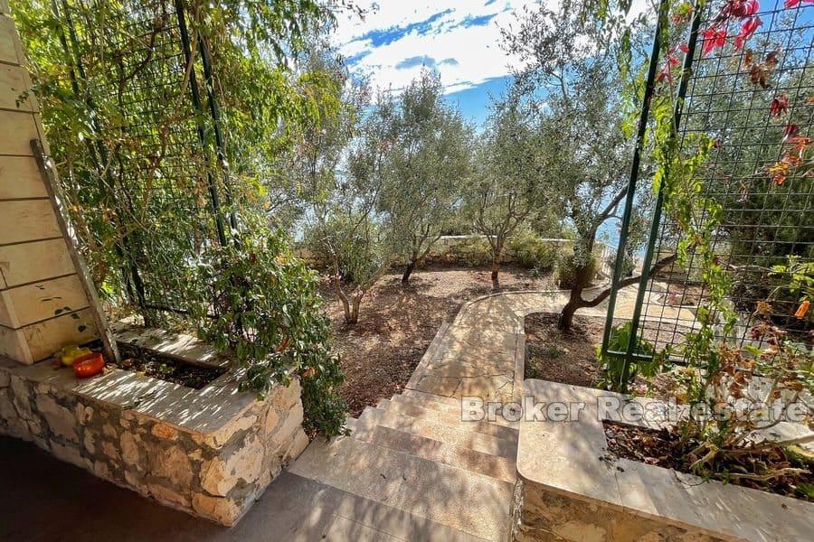 Casa bifamiliare in prima fila al mare