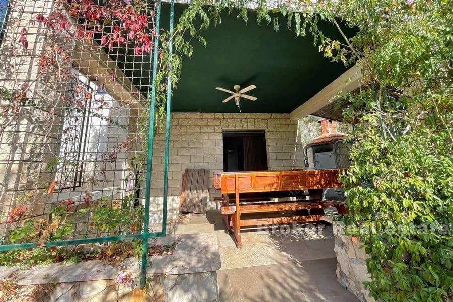 Casa bifamiliare in prima fila al mare