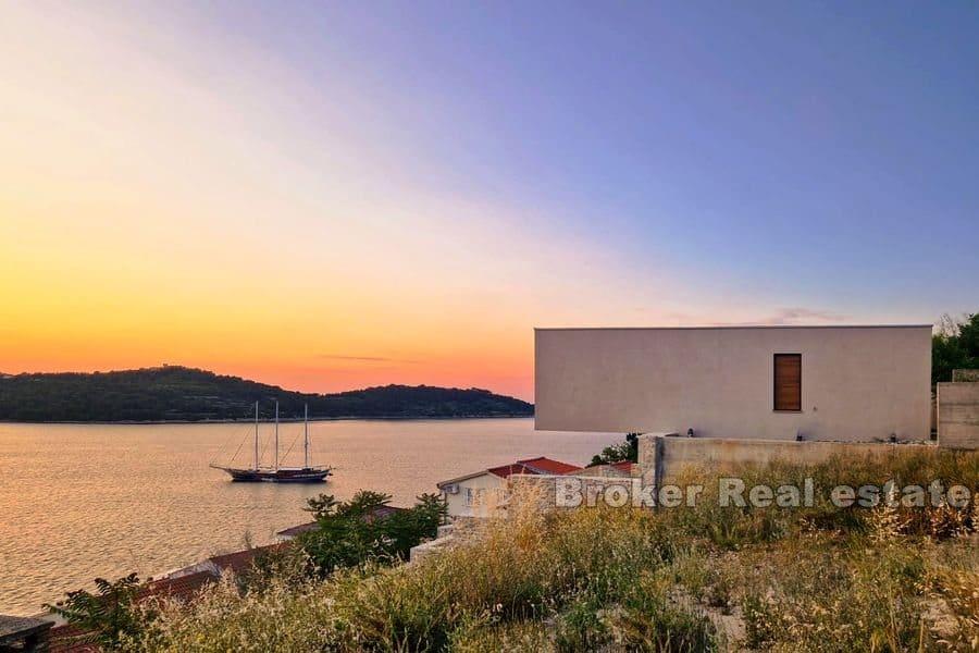 Newly built modern villa with pool