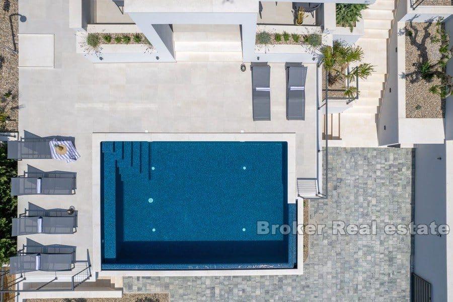 Attraktiv nybygd villa