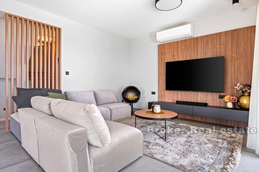 Attractive newly built villa