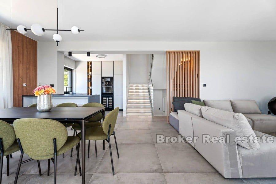 Attraktiv nybygd villa