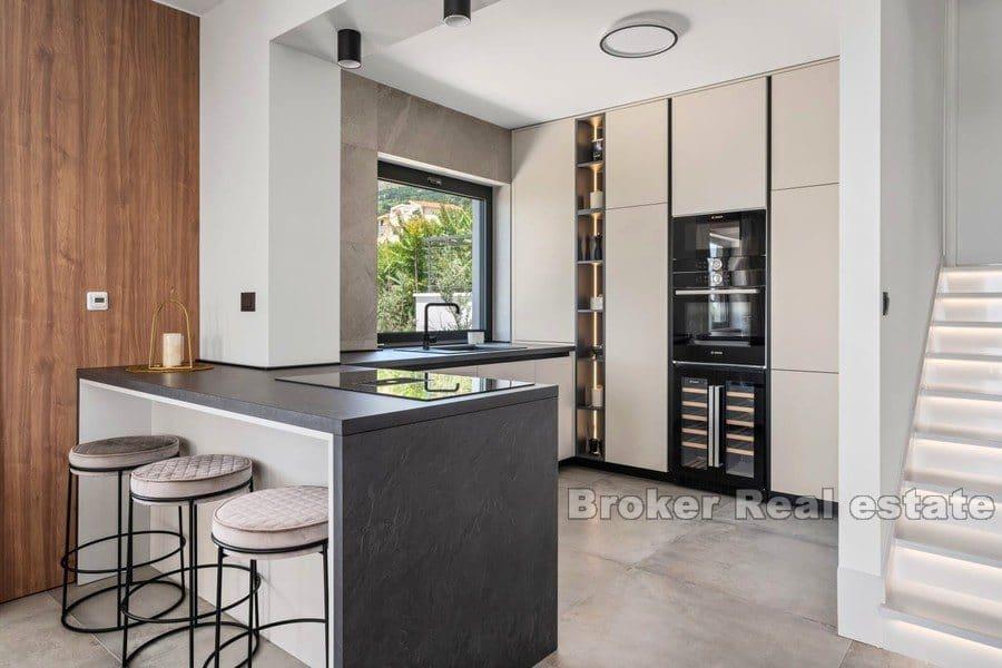 Attractive newly built villa