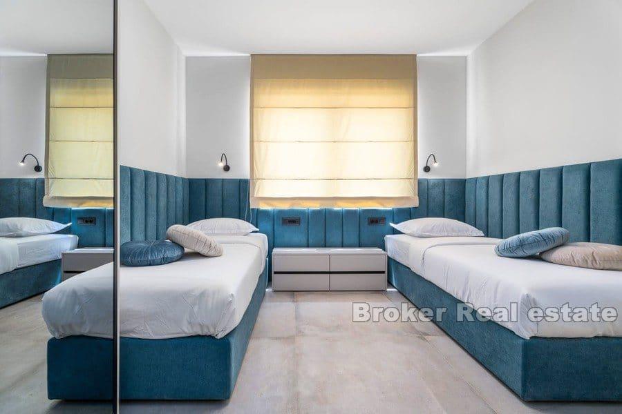 Attractive newly built villa