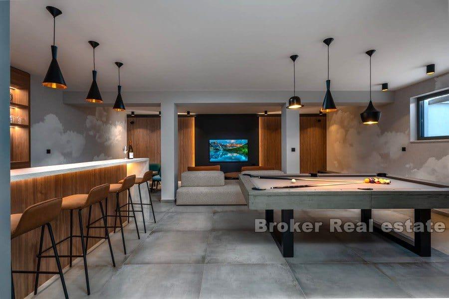 Attractive newly built villa