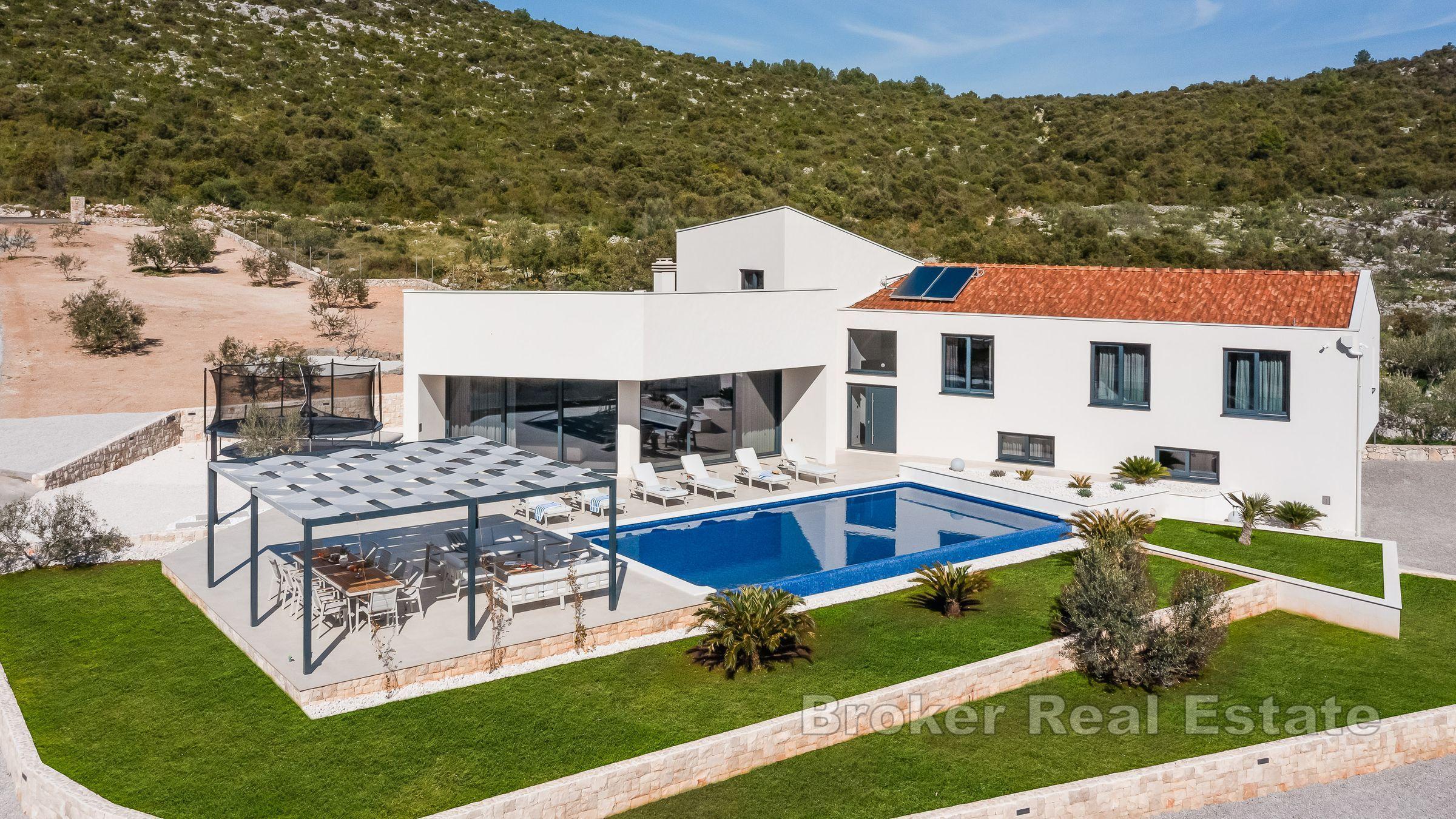 Lyxig villa med pool