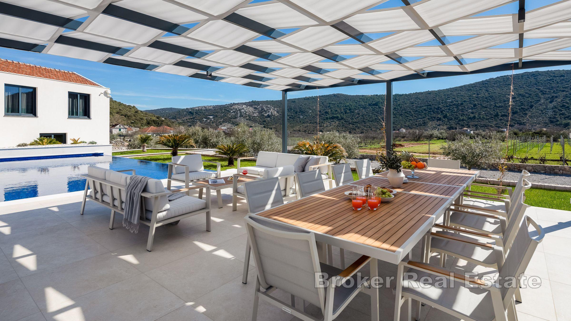 Lyxig villa med pool