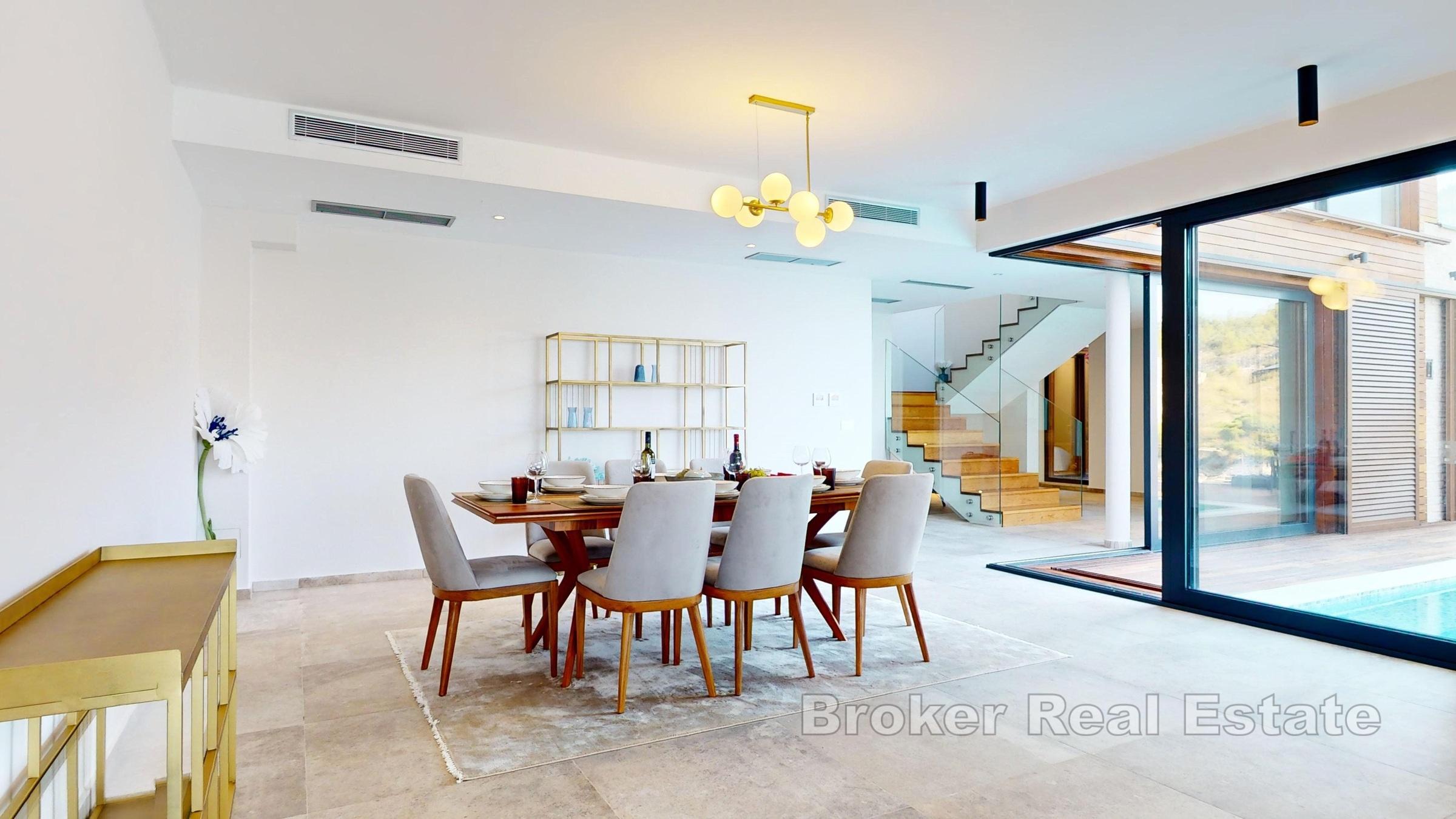 Villa exclusive en première rangée de la mer