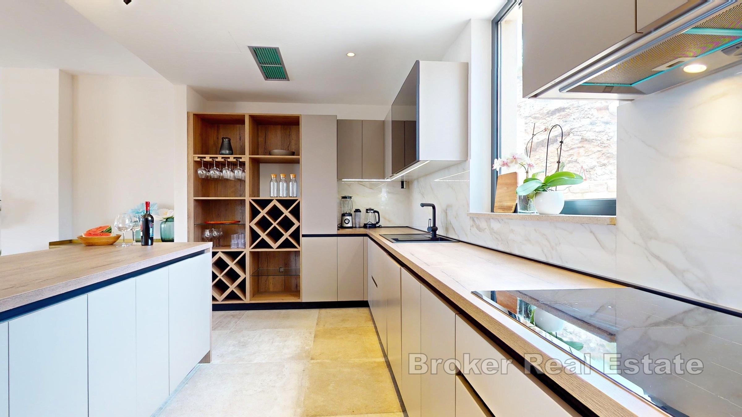 Belle villa en deuxième rangée de la mer