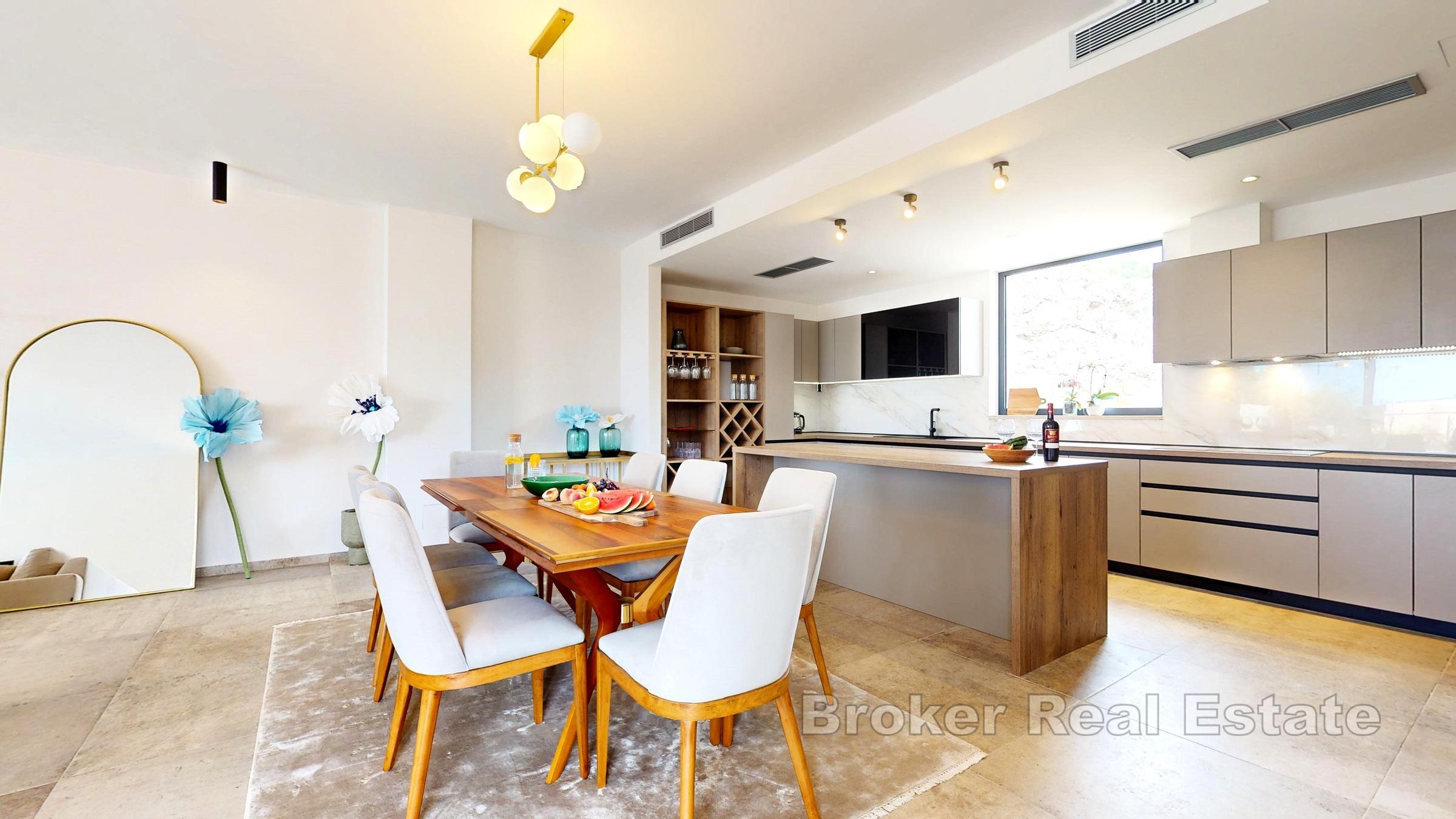 Belle villa en deuxième rangée de la mer