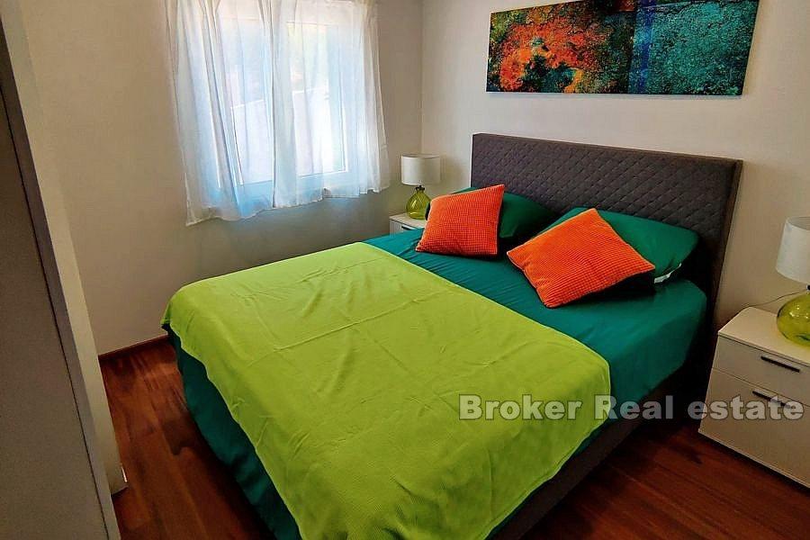 Odnowiony dom w pierwszym rzędzie do morza