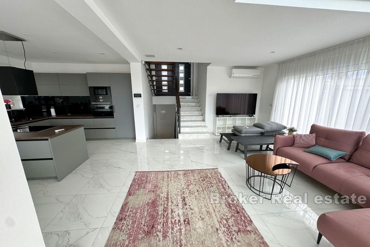 Außergewöhnliche Villa mit Pool