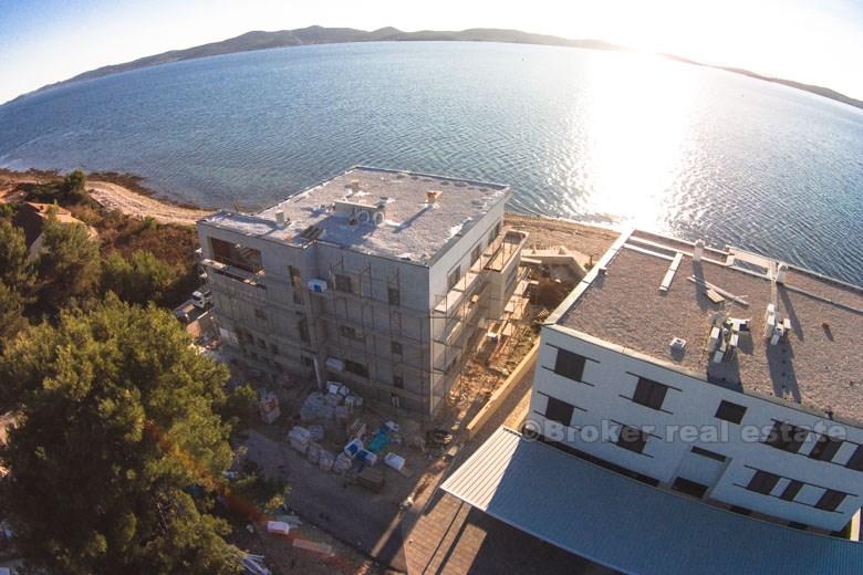 Leiligheter nær Zadar, første rad til sjøen