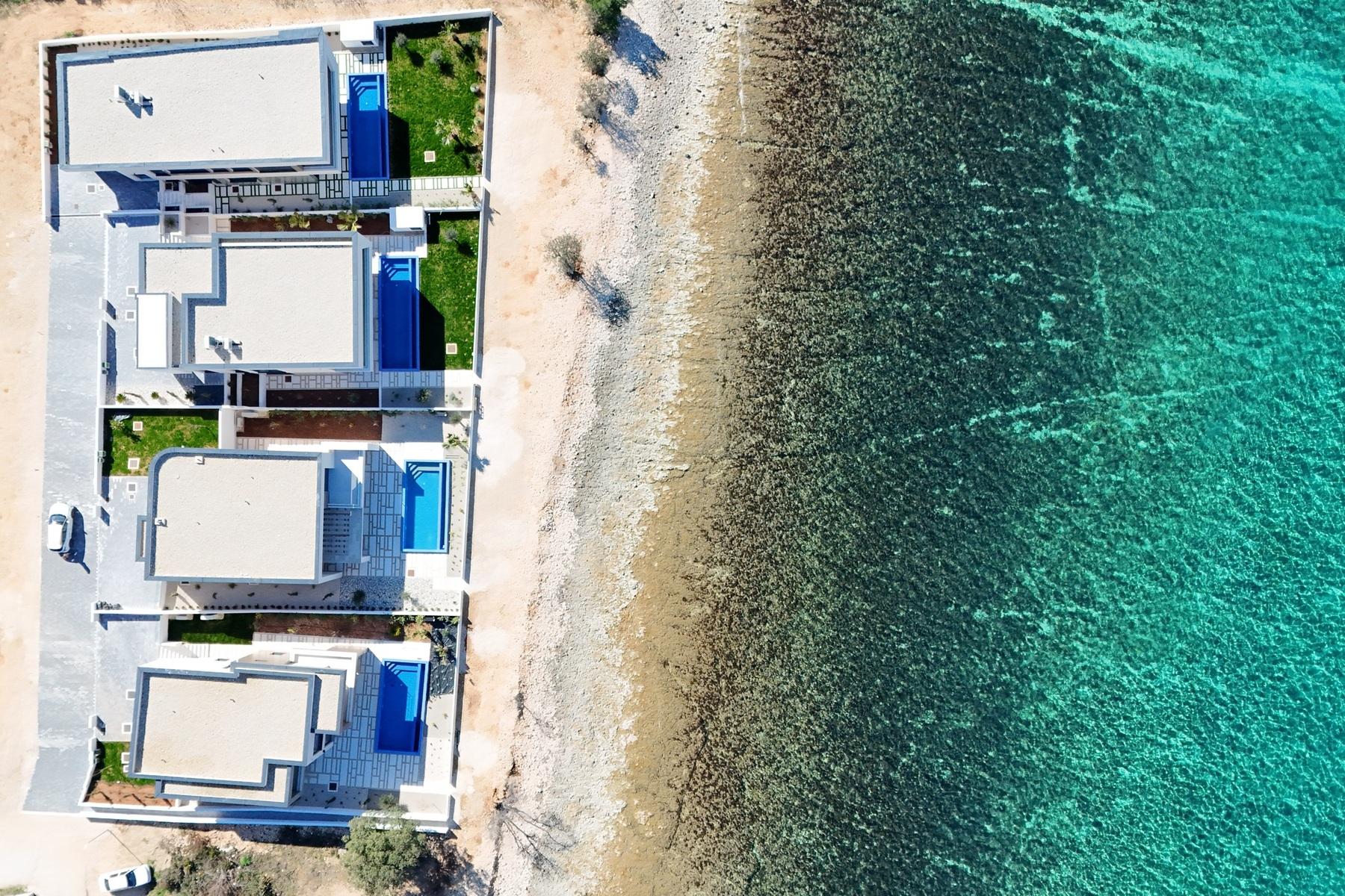 001-2022-373-zadar-luxury-villa-first-row-to-the-sea-for-sale