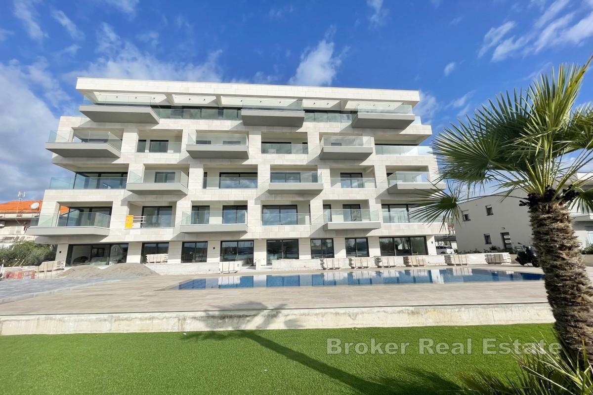 Apartament z dwiema sypialniami w pierwszej linii od morza