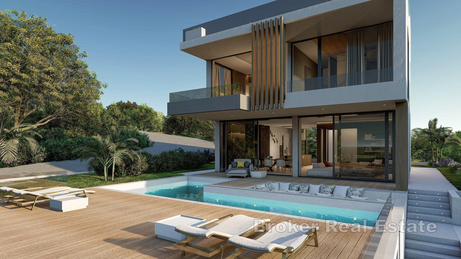 Lyxvillor under uppbyggnad med havsutsikt