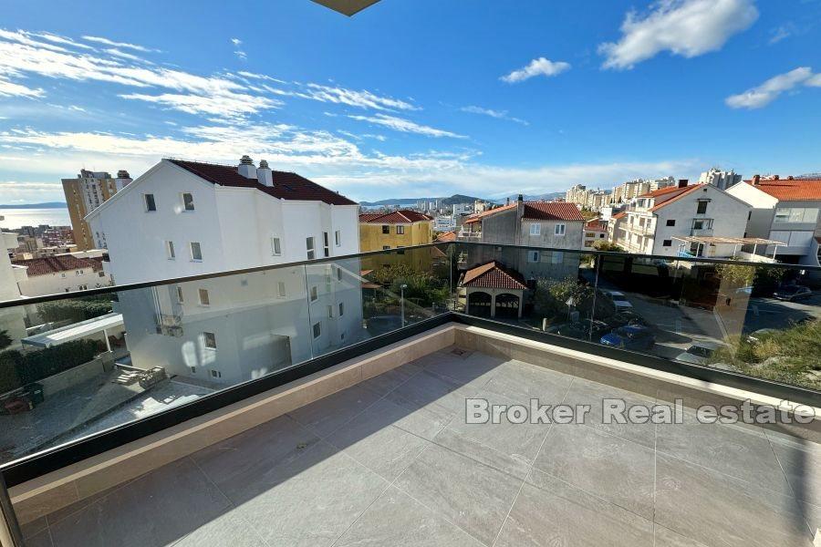 Visoka - Two-story apartment in a newly built building with a sea view
