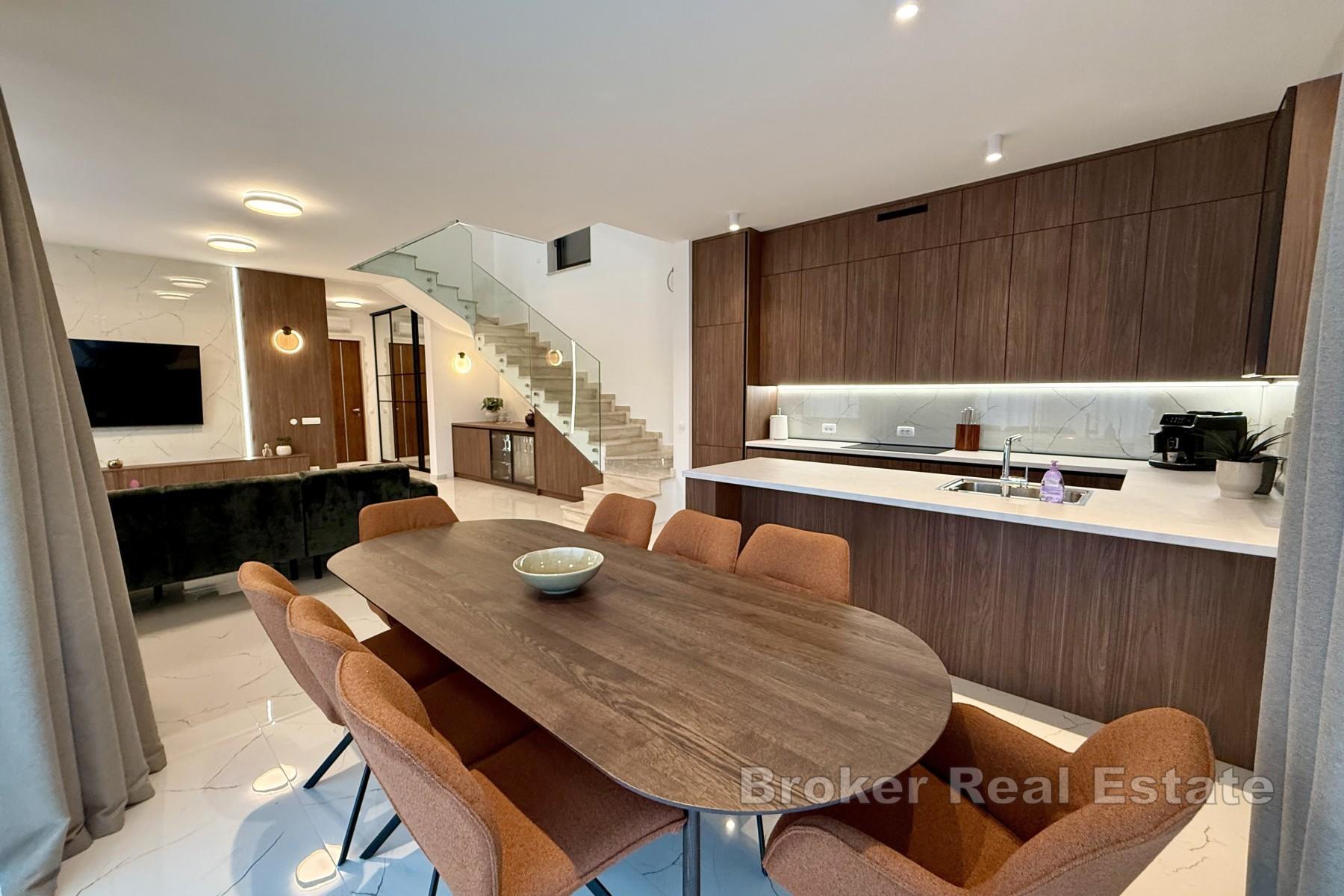 Villa moderne avec vue mer