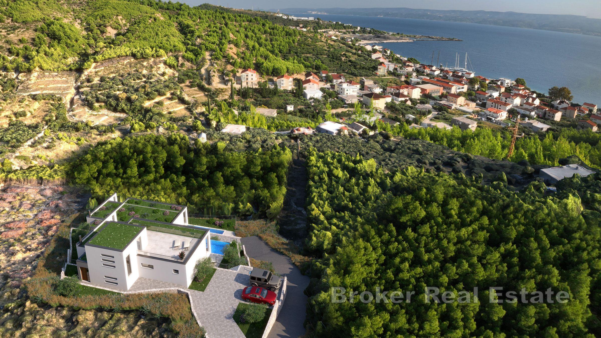 Moderní nově postavená vila s výhledem na moře