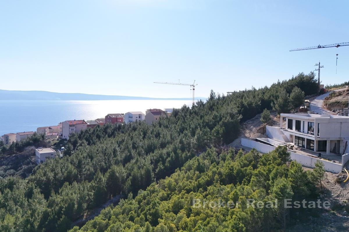 Nedokončená vila s panoramatickým výhledem na moře