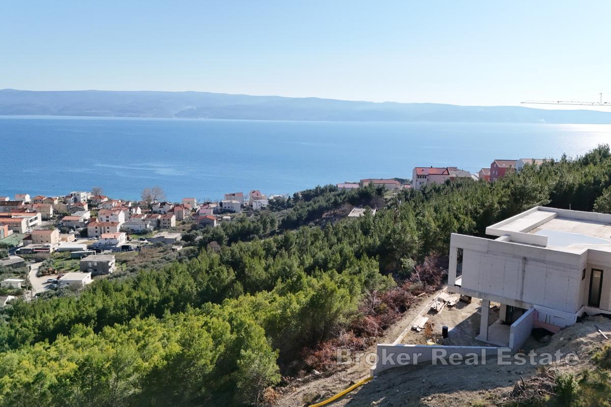 Uferdig villa med panoramautsikt over havet