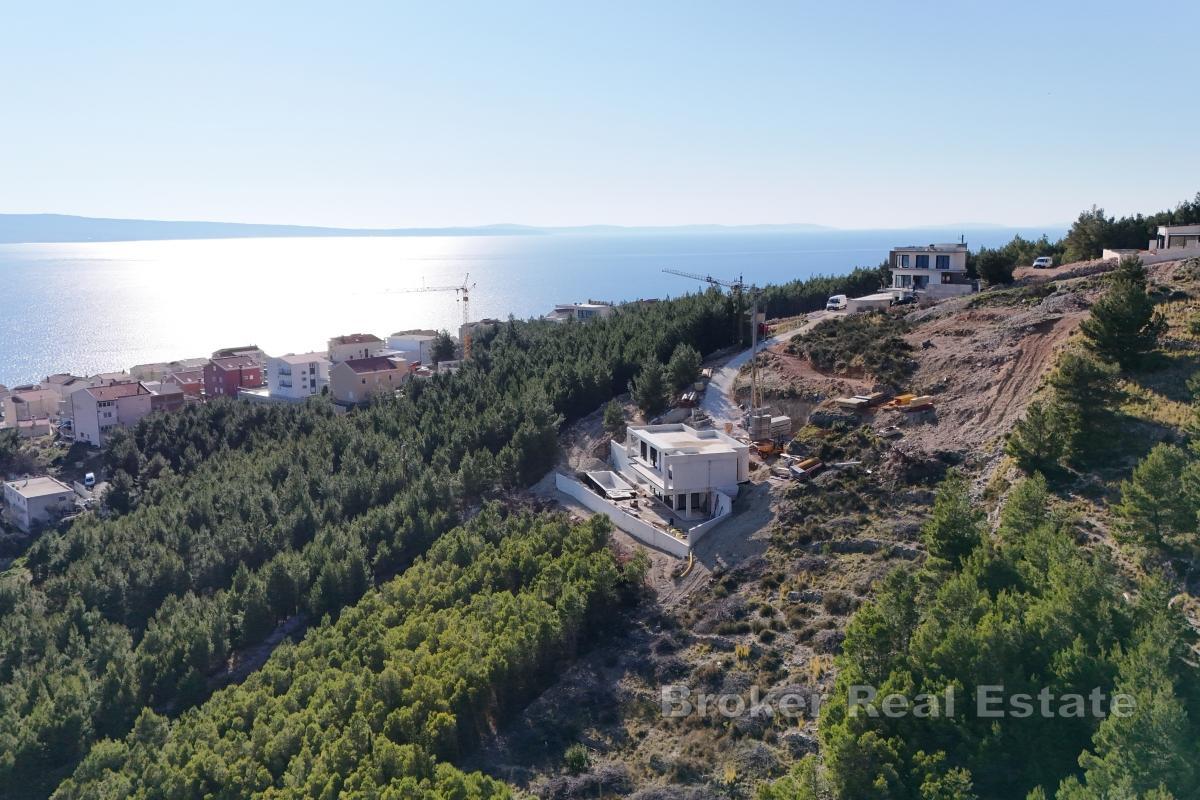 Uferdig villa med panoramautsikt over havet