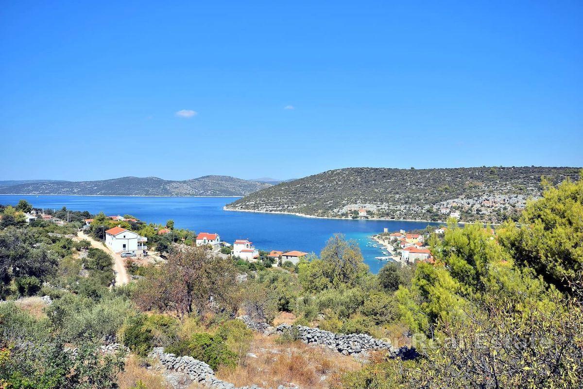 Enebolig i to etasjer